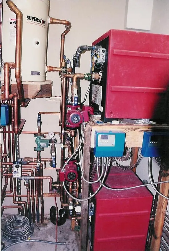 Hot water manifold